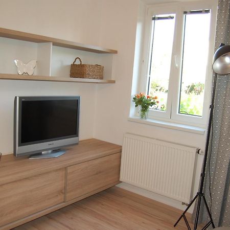 Apartment In A Red House With Garden Ceske Budejovice Extérieur photo