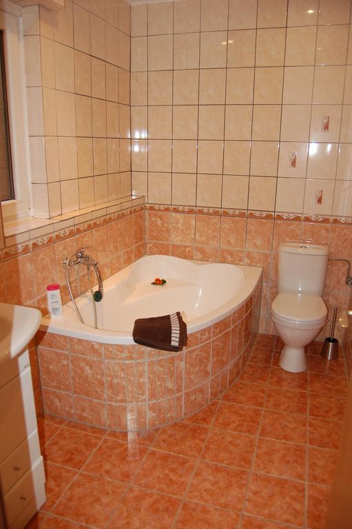 Apartment In A Red House With Garden Ceske Budejovice Extérieur photo